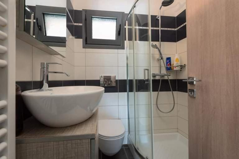 Το Σπίτι Δίπλα Από Το Ποτάμι Apartment Trikala  Bagian luar foto